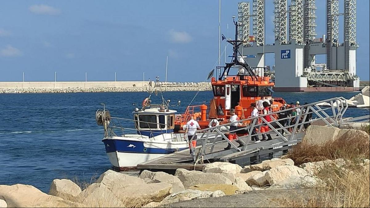 La Policía detiene a 19 personas por pilotar pateras desde Argelia a las costas murcianas