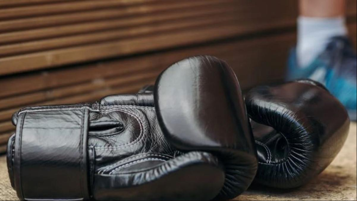 Irán condena a muerte por tercera vez al campeón de boxeo Javad Vafaei-Sani