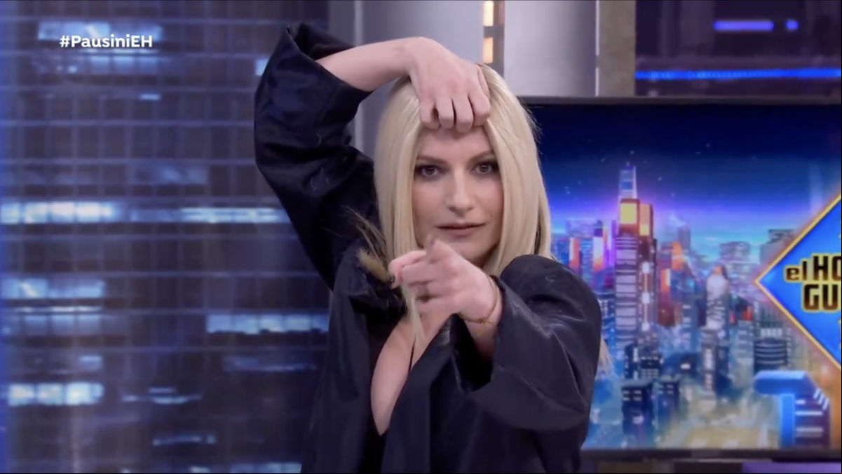 El sorpresivo cambio de look en directo que Laura Pausini practicó en El Hormiguero