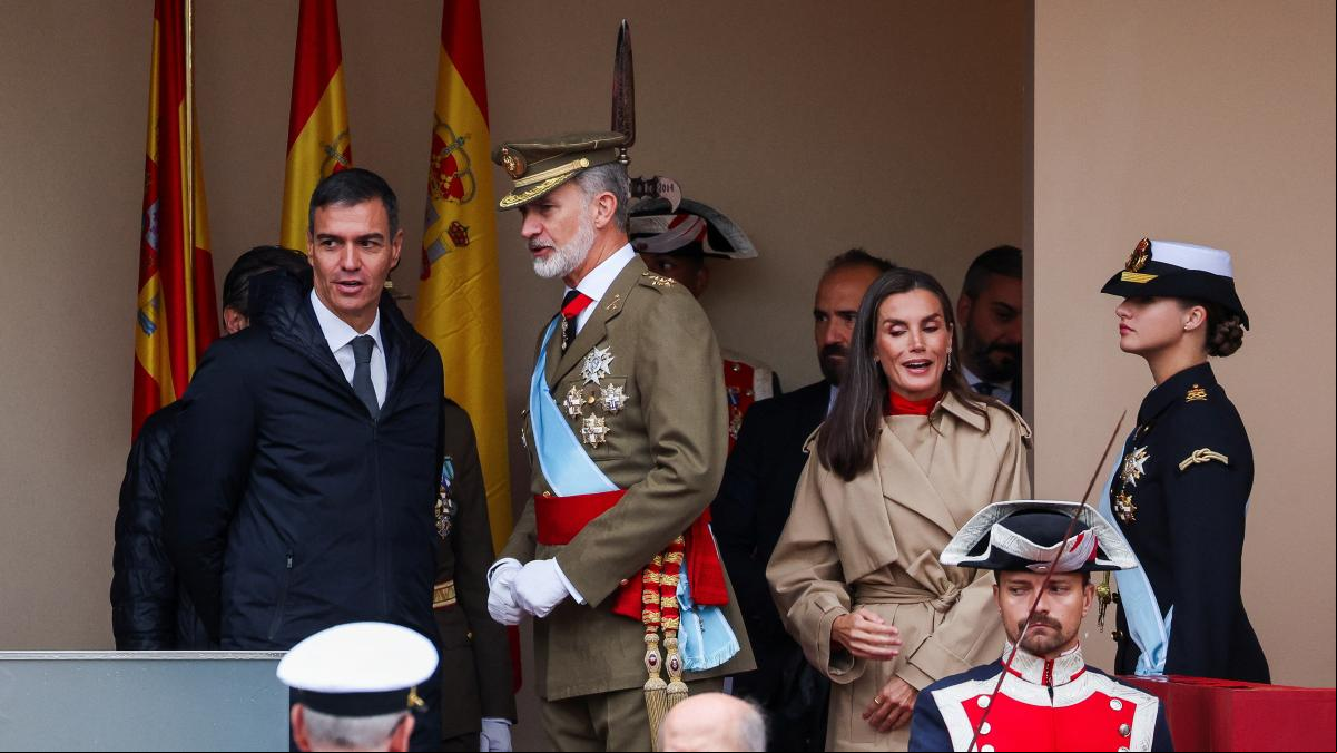 El cráter Ábalos: Feijóo da por muerto a Sánchez, el presidente anuncia batalla