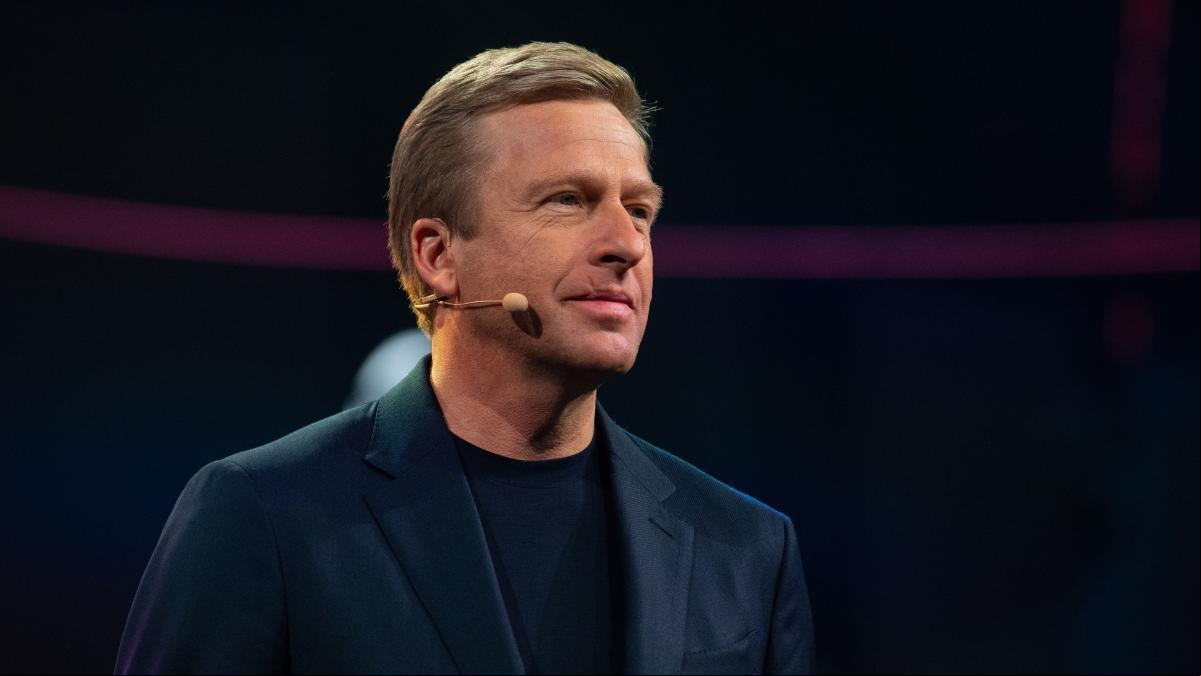 Oliver Zipse, CEO de BMW: “Como tecnología independiente, la movilidad eléctrica conduce a un callejón sin salida, eso está claro ahora”