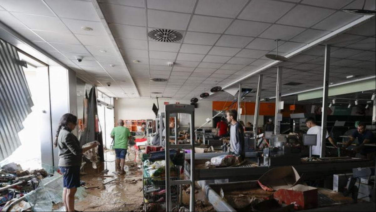 ERTE y ayudas por cese de actividad disponibles para más de 400.000 trabajadores impactados por la DANA