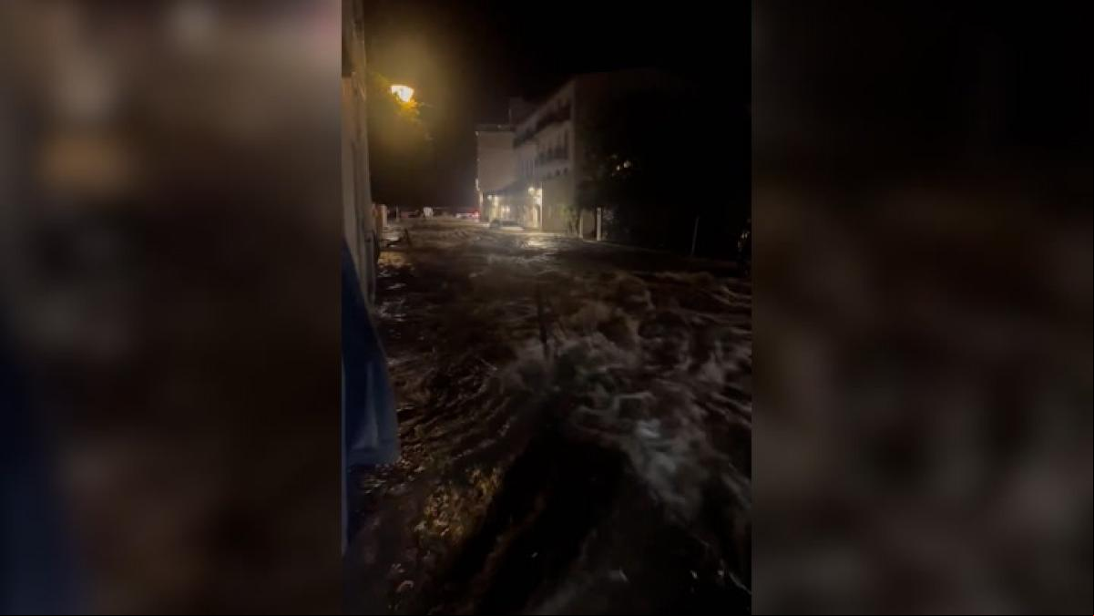 Vídeo: Así se ha inundado Cadaqués tras una fuerte lluvia torrencial que ha arrastrado hasta 32 coches