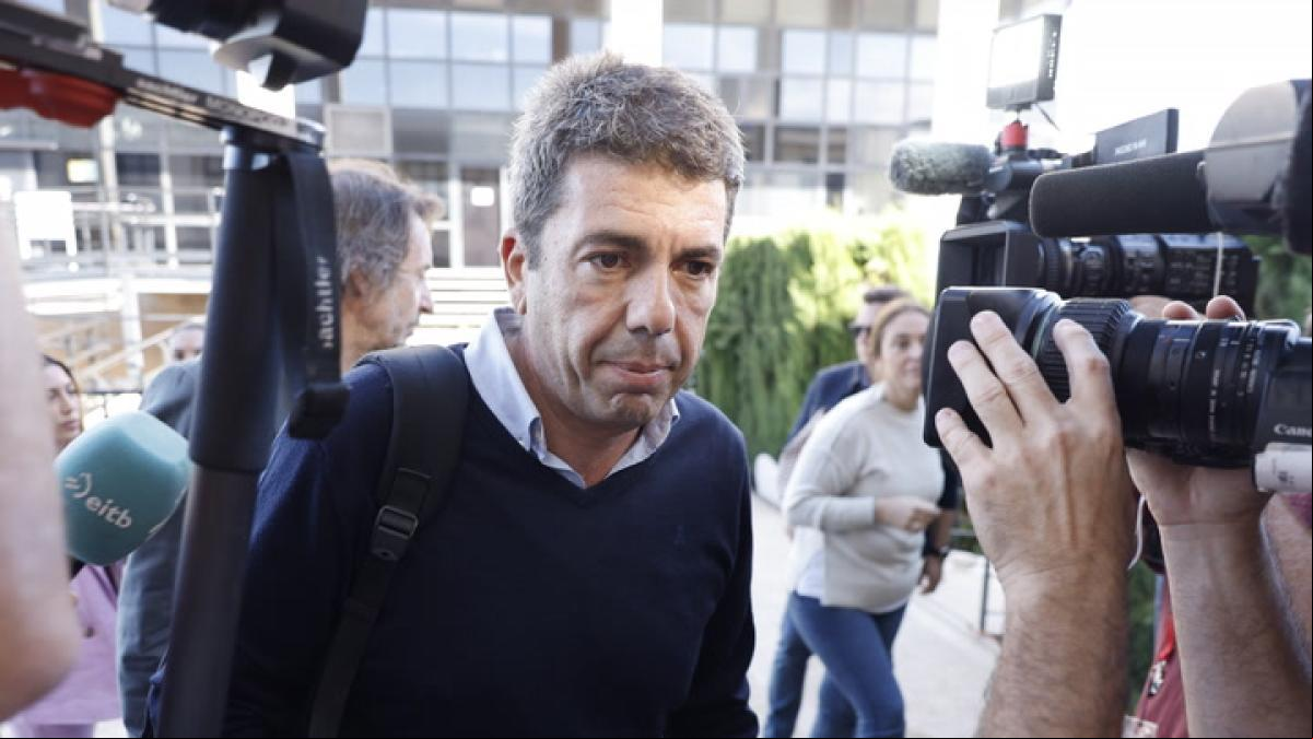 El gobierno valenciano aplaza la autocrítica y respeta la indignación de los manifestantes