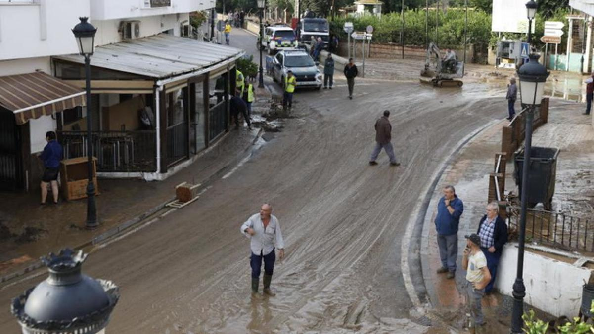 La Junta autoriza el regreso “ordenado y seguro” de los desalojados en Málaga y Cádiz