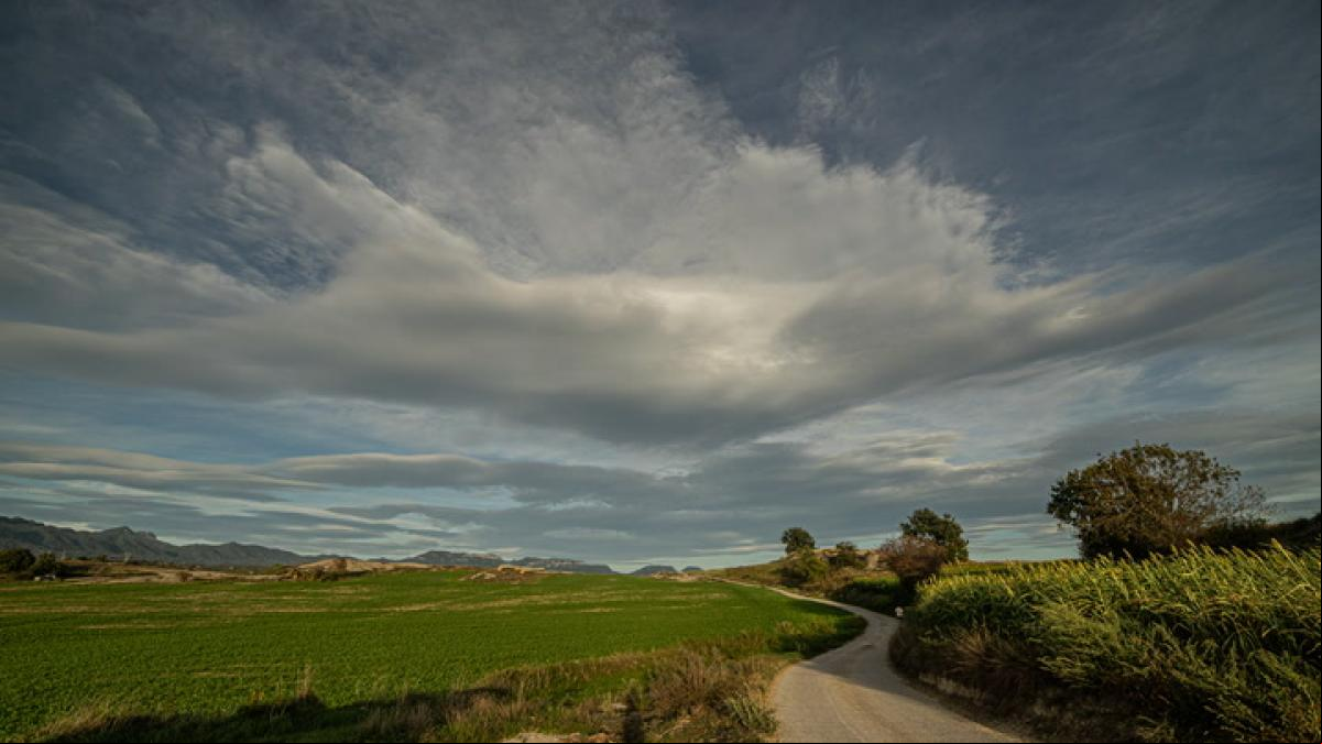 El espectáculo de las nubes de viento, en movimiento