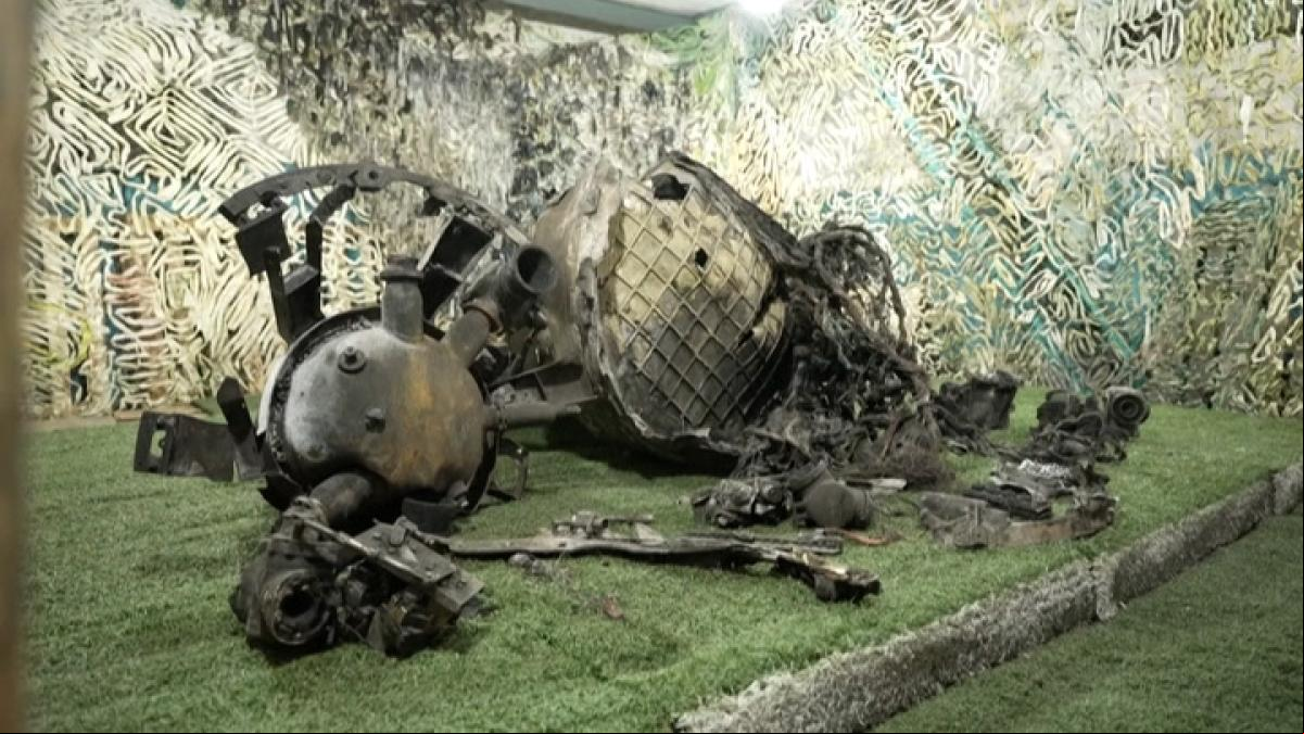 Ucrania muestra fragmentos de misiles rusos Oréshnik