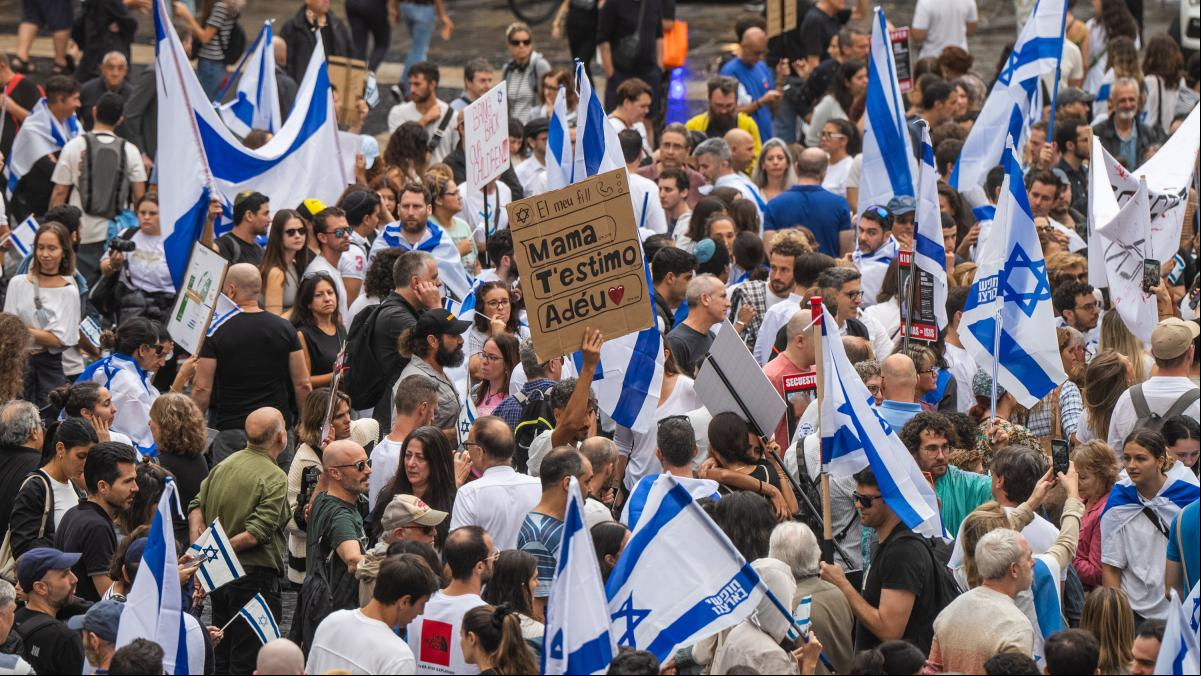 Una juez anula el acuerdo del pleno de Barcelona de romper relaciones con Israel