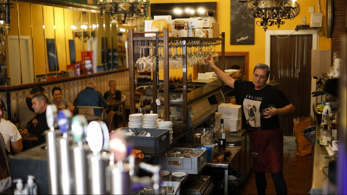 El paro sube en 53 personas en la Comunidad Valenciana, aún sin impacto de la DANA