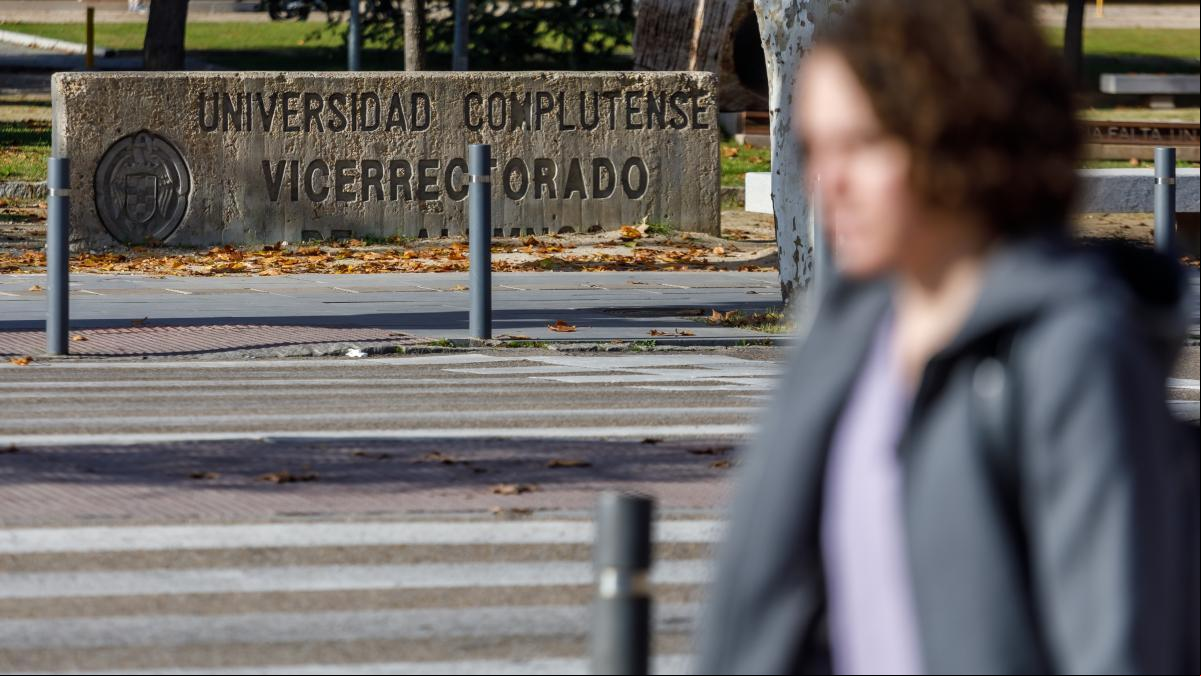 El Gobierno de Madrid firma finalmente con los rectores la incorporación de 1.000 profesores más