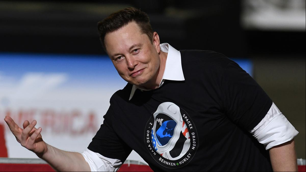 Musk, dinero y propaganda