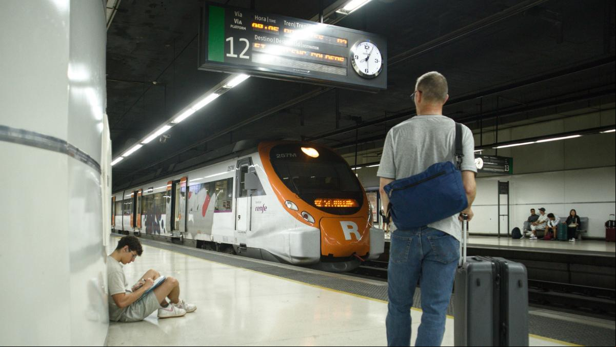 El Gobierno ultima un billete único para el transporte público en toda España