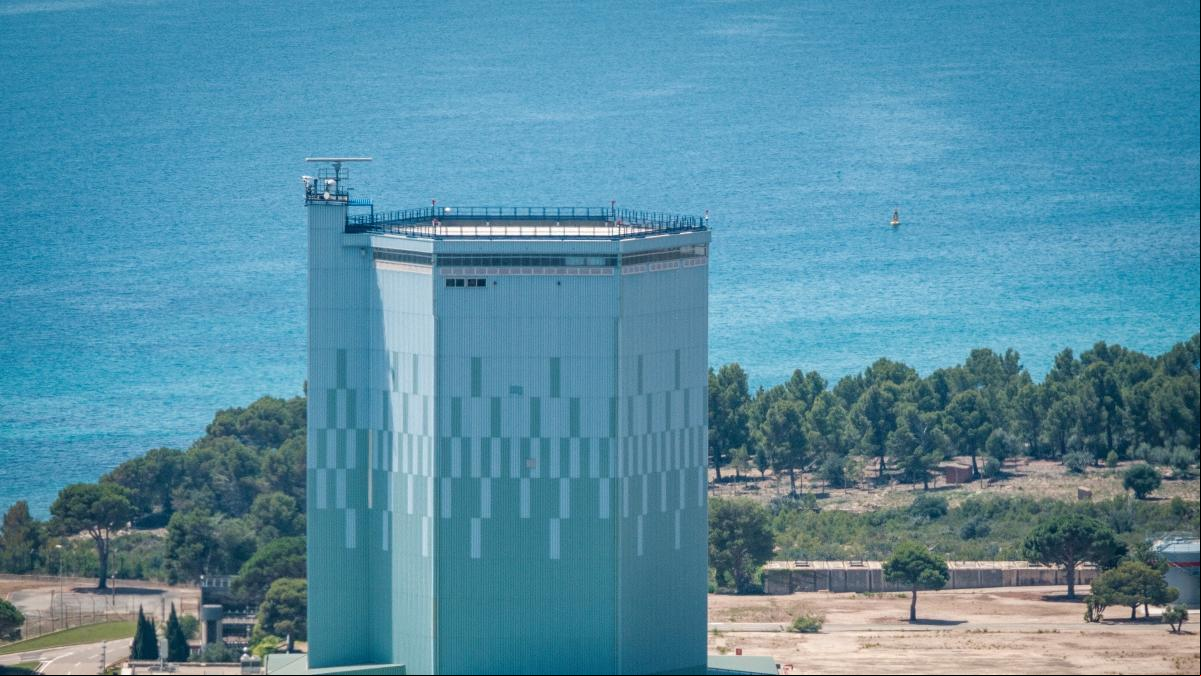 El PP trata de seducir a Junts para aplazar el cierre de las nucleares