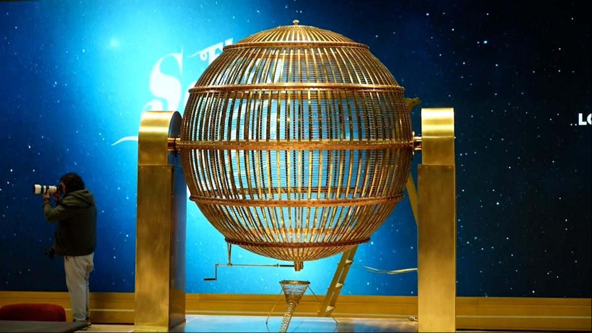 La lotería de Navidad amplía series y repartirá el récord de 2.702 millones