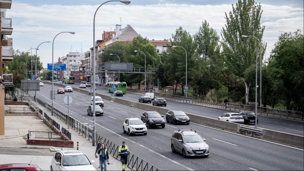Primeros atrasos y retenciones en el transporte por las obras de soterramiento en la A-5