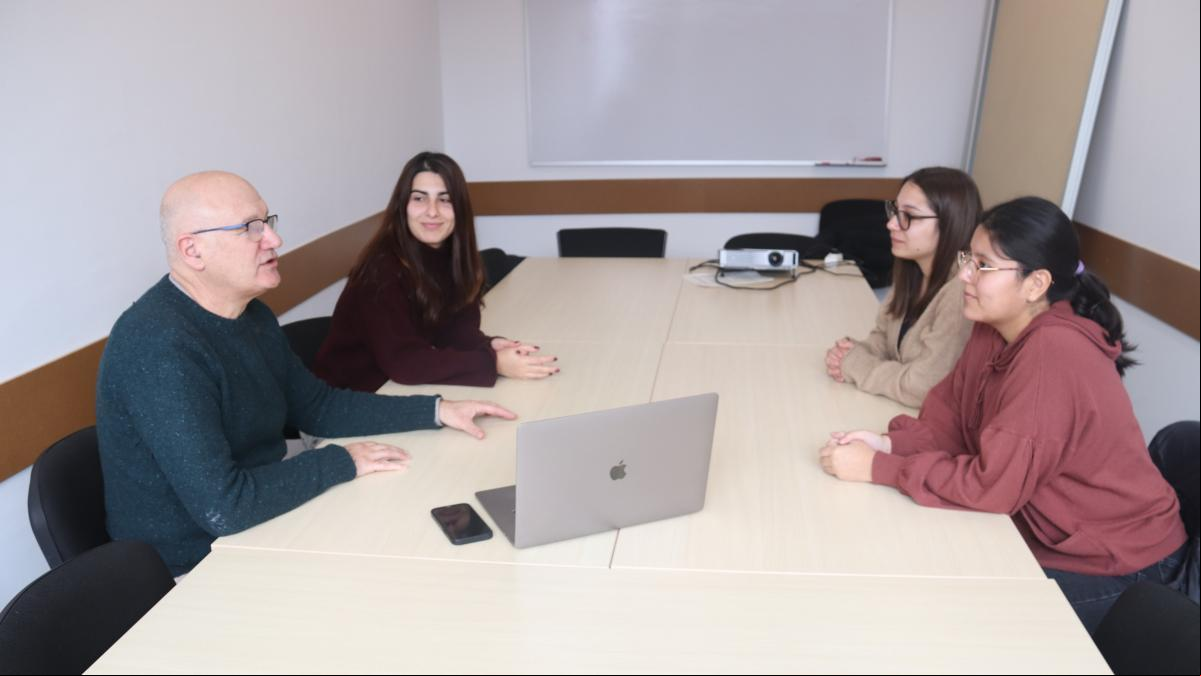 Uno de cada tres doctorandos de la Universitat de Girona son de origen internacional