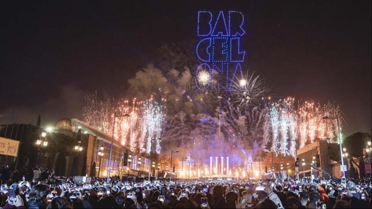 Así ha sido el espectáculo de Nochevieja de Barcelona