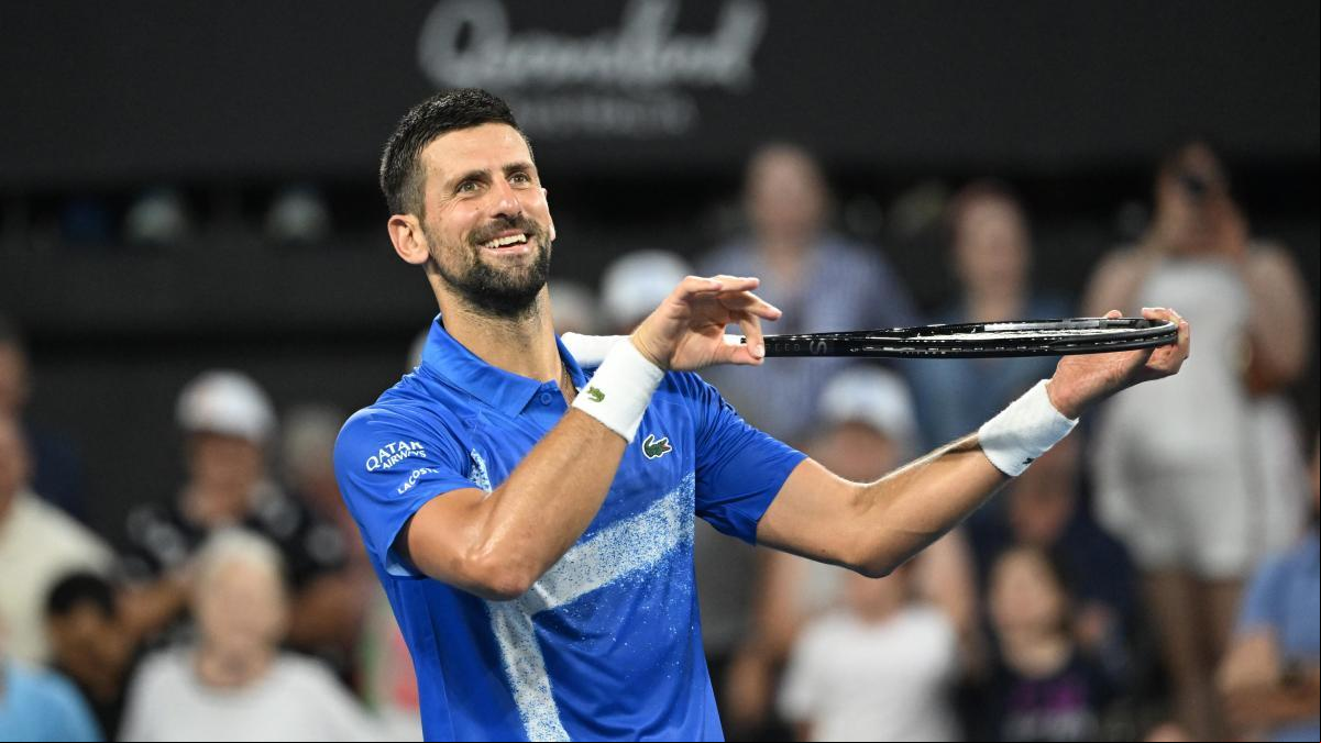 Djokovic avanza a cuartos de Brisbane con su vigésima victoria sobre Monfils