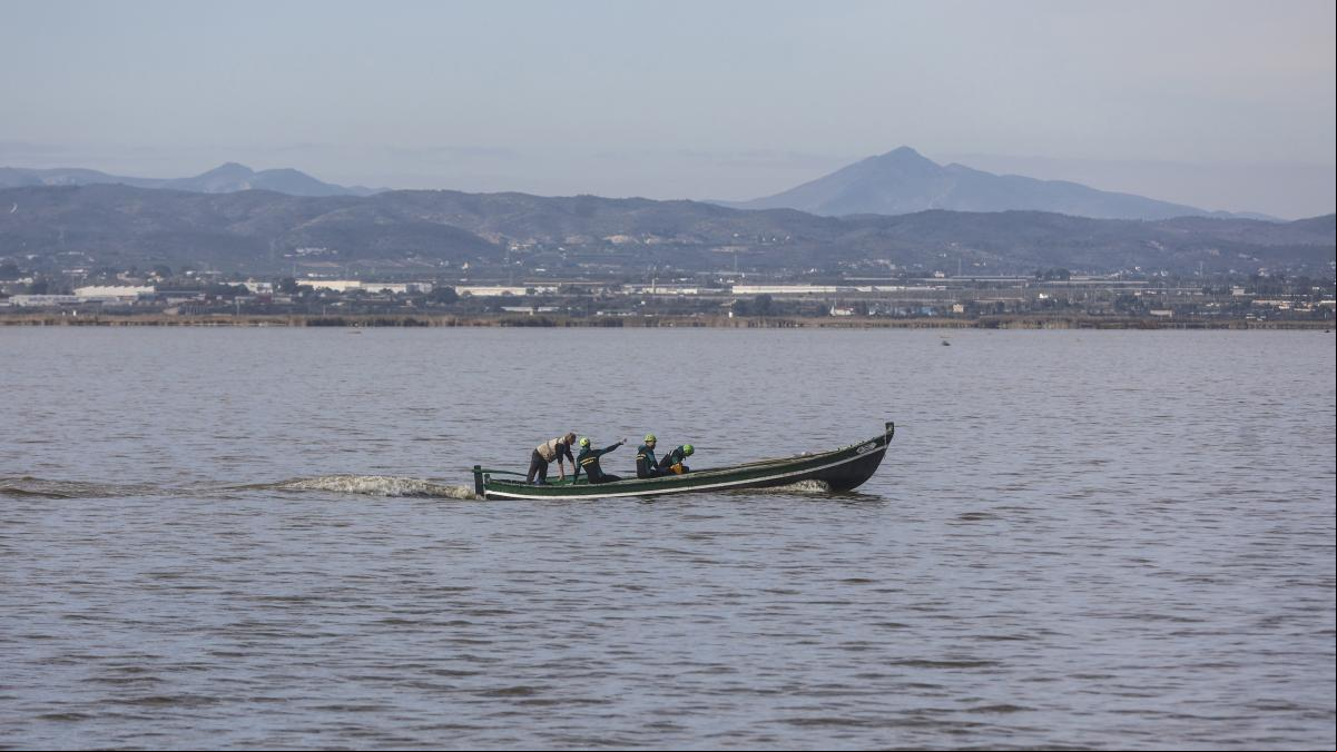 400 efectivos buscan a los tres desaparecidos de la dana en un área de 500 kilómetros cuadrados