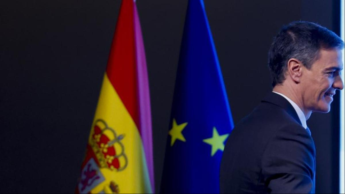 Sánchez llama a rebelarse contra la “tecnocasta” y defender la democracia en el regreso de Trump