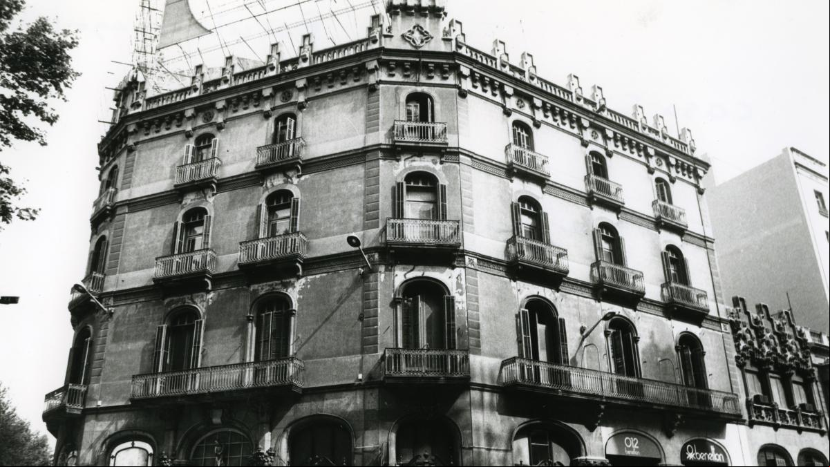 La casa Sicart pasó a ser la más antigua del Eixample
