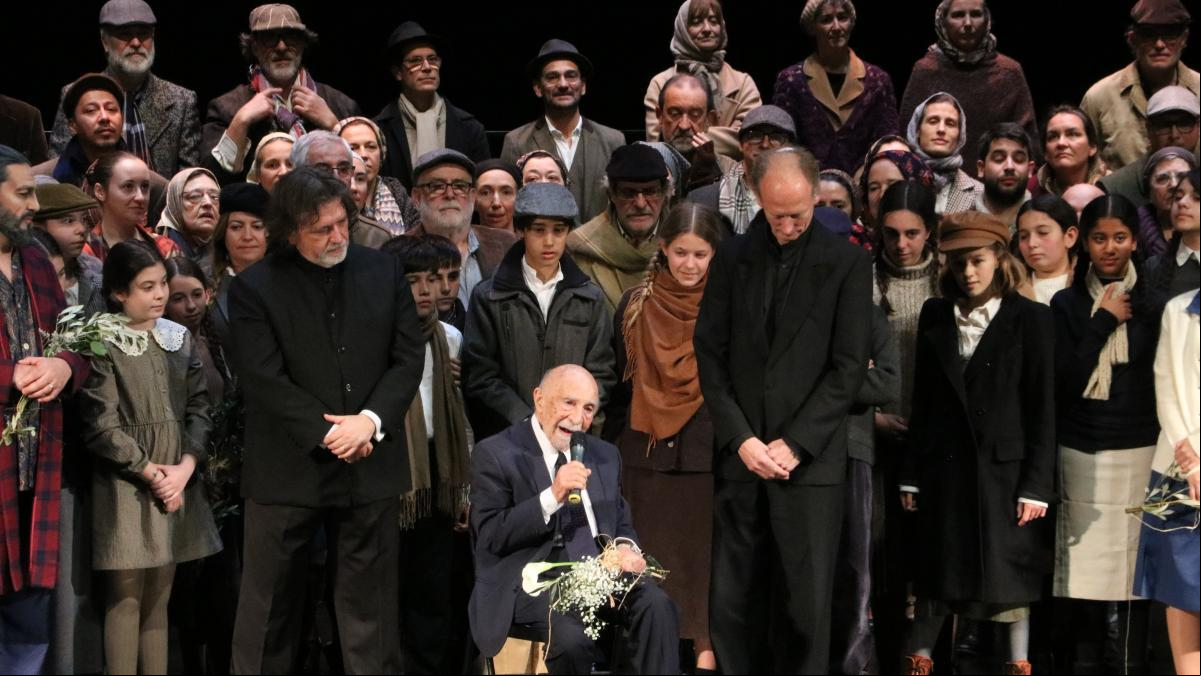 ‘Push!’: la ópera sobre el hombre que se salvó de Auschwitz porque su madre lo empujó del tren