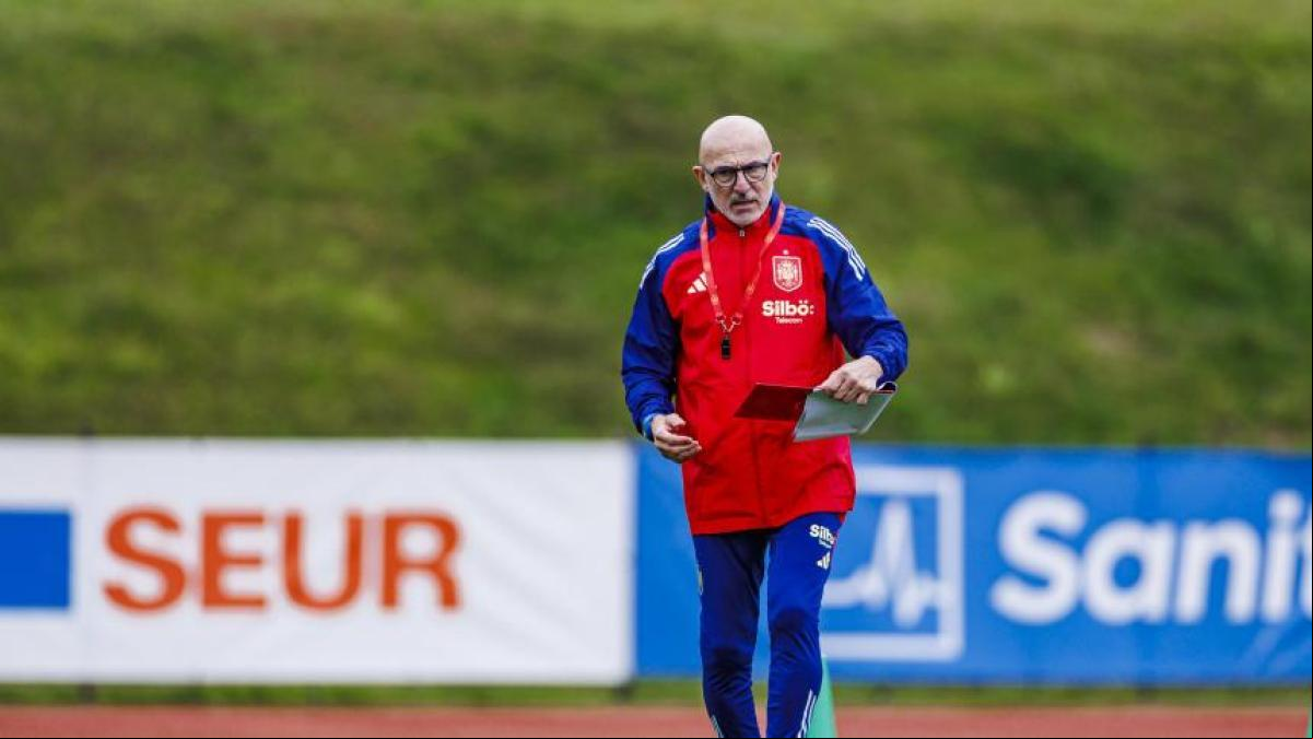Luis de la Fuente renueva como seleccionador español hasta el 2028