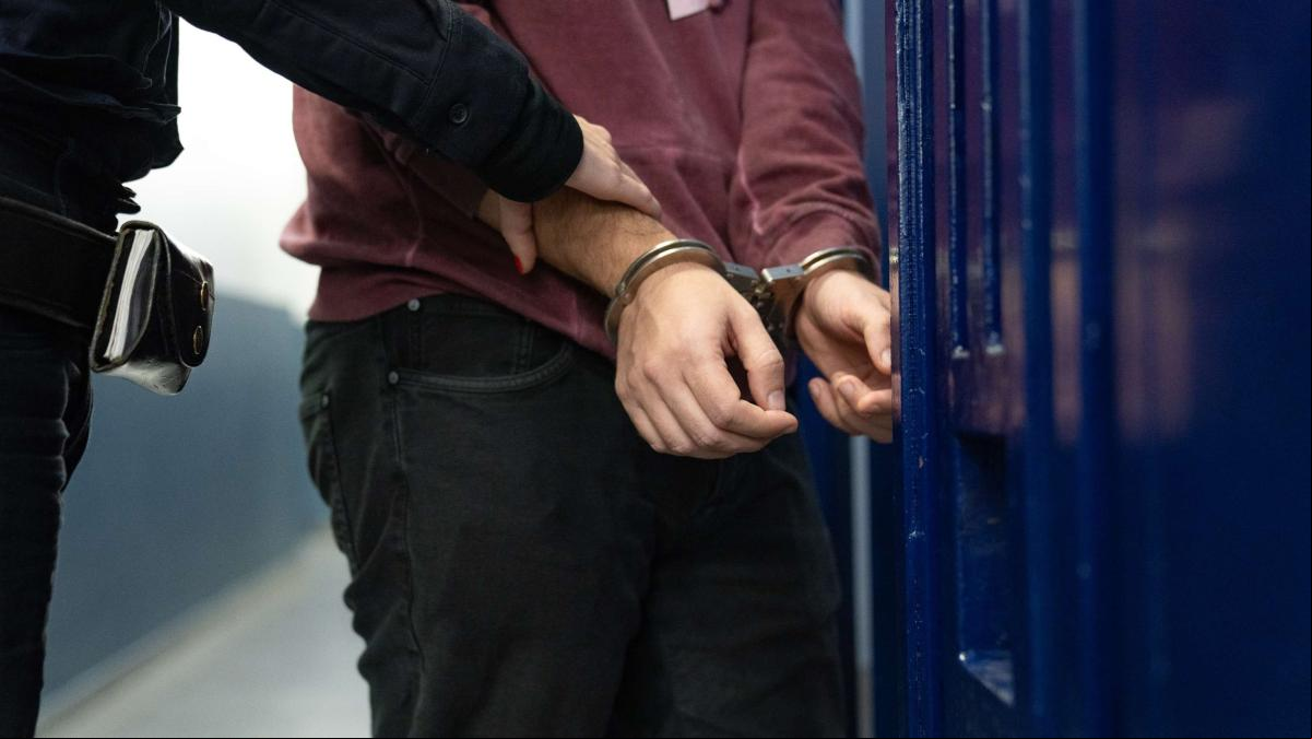 Detenidos dos jóvenes y dos menores por seis robos violentos en una misma noche en Castelldefels