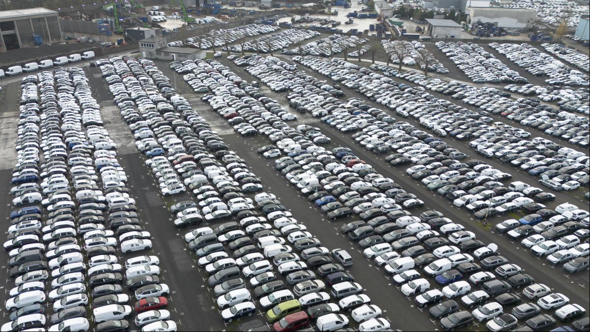 La UE busca respuestas urgentes para la industria del automóvil