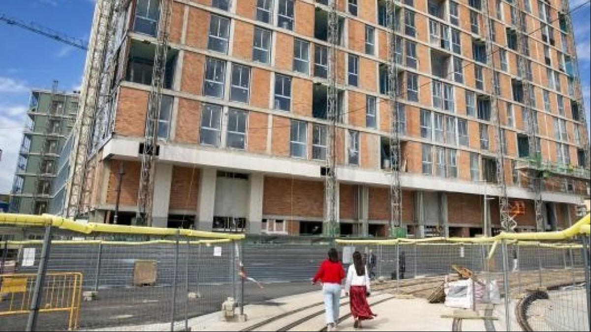 ¿Da votos la vivienda social?