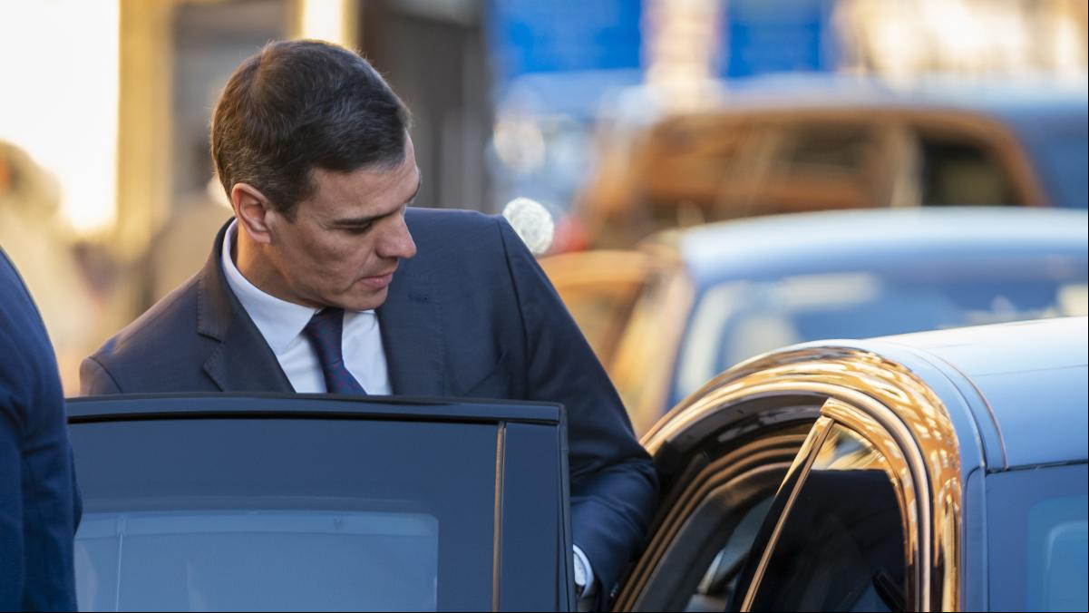 Sánchez culmina un periplo de 13.600 kilómetros para recomponer al PSOE