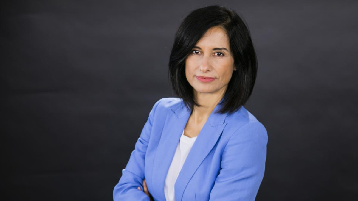 Lola García, directora adjunta de La Vanguardia, charla con suscriptores en Madrid