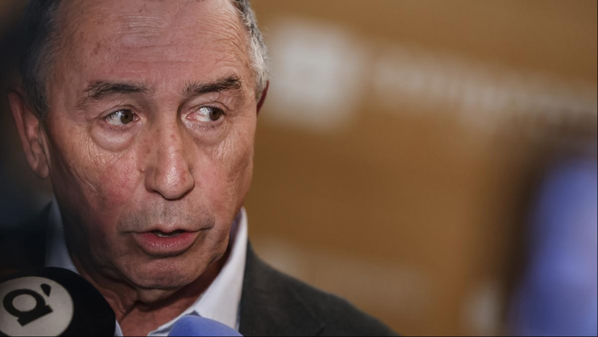 Baldoví acusa a Mazón de “arrastrarse” ante Vox y Morant tilda su discurso de “racista”