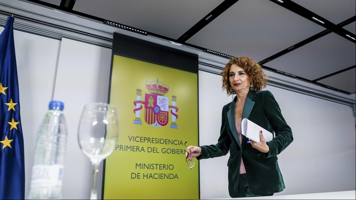 España redujo el déficit al 2,8% del PIB en el 2024, dos décimas menos del compromiso con la UE
