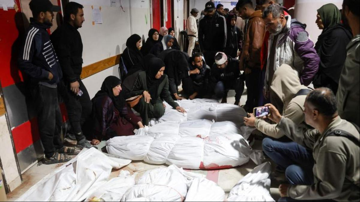 Los bombardeos de Israel en Gaza han matado a casi medio millar de palestinos desde el fin del alto el fuego