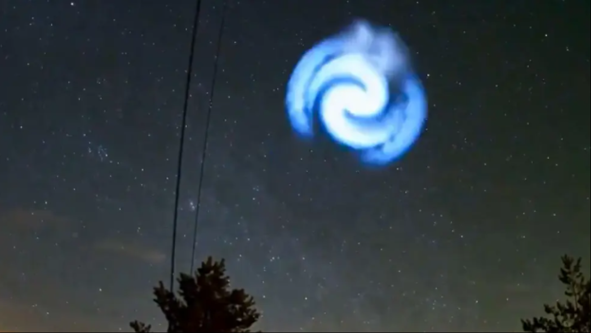 Las misteriosas espirales azules que se han visto sobre el cielo de Mallorca