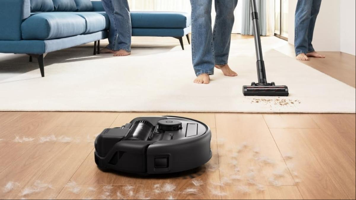 El pack de limpieza definitivo: 31% de descuento en este conjunto de aspiradora inalámbrica y robot aspirador con base de autovaciado