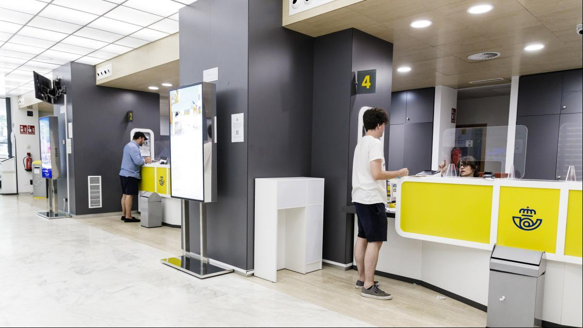 Arranca la comercialización de los seguros de AXA en las oficinas de Correos de toda España