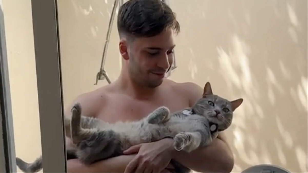 Enseña la inesperada amistad entre su gato y su novio y enternece: “Ahí sobra alguien y la gata no es”