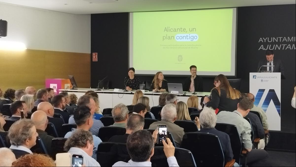Alicante planea crecer dentro de sus límites actuales y reducir su gran dependencia del coche
