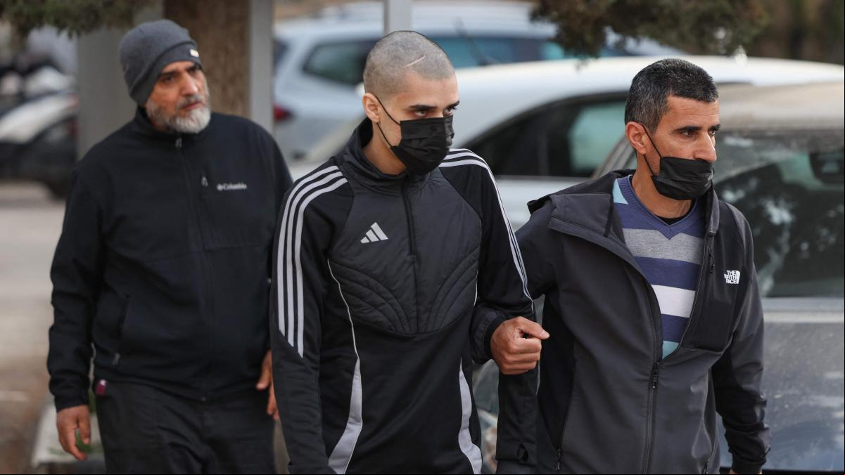 Israel libera al prisionero palestino símbolo del encarcelamiento juvenil