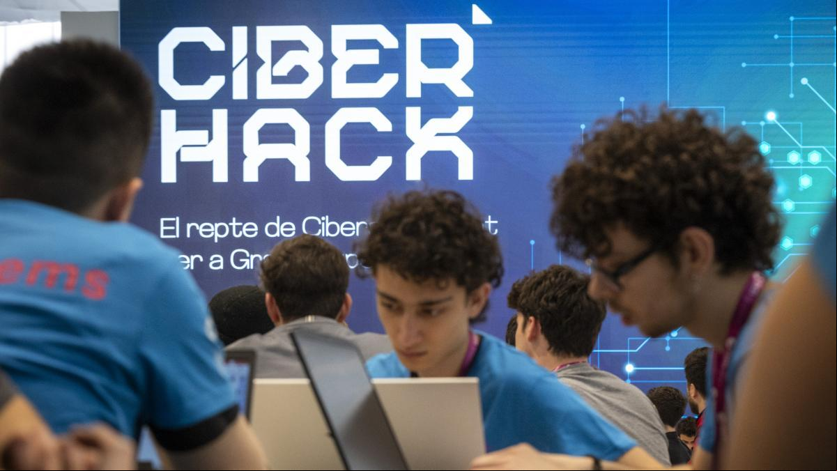 Las olimpiadas de la ciberseguridad reúnen a más de un centenar de estudiantes catalanes