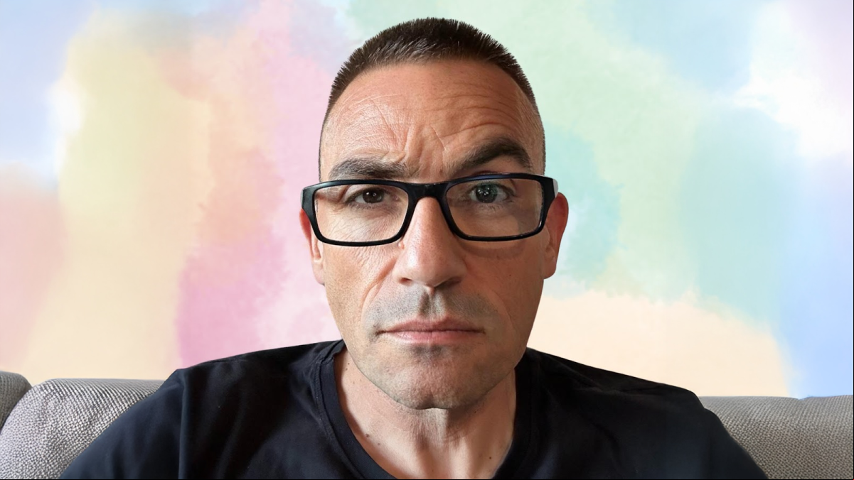 Juan Manuel García, experto en comunicación no verbal formado por el FBI: “La mirada del asesino es una mirada donde los párpados superiores se relajan en situaciones que no deberían”