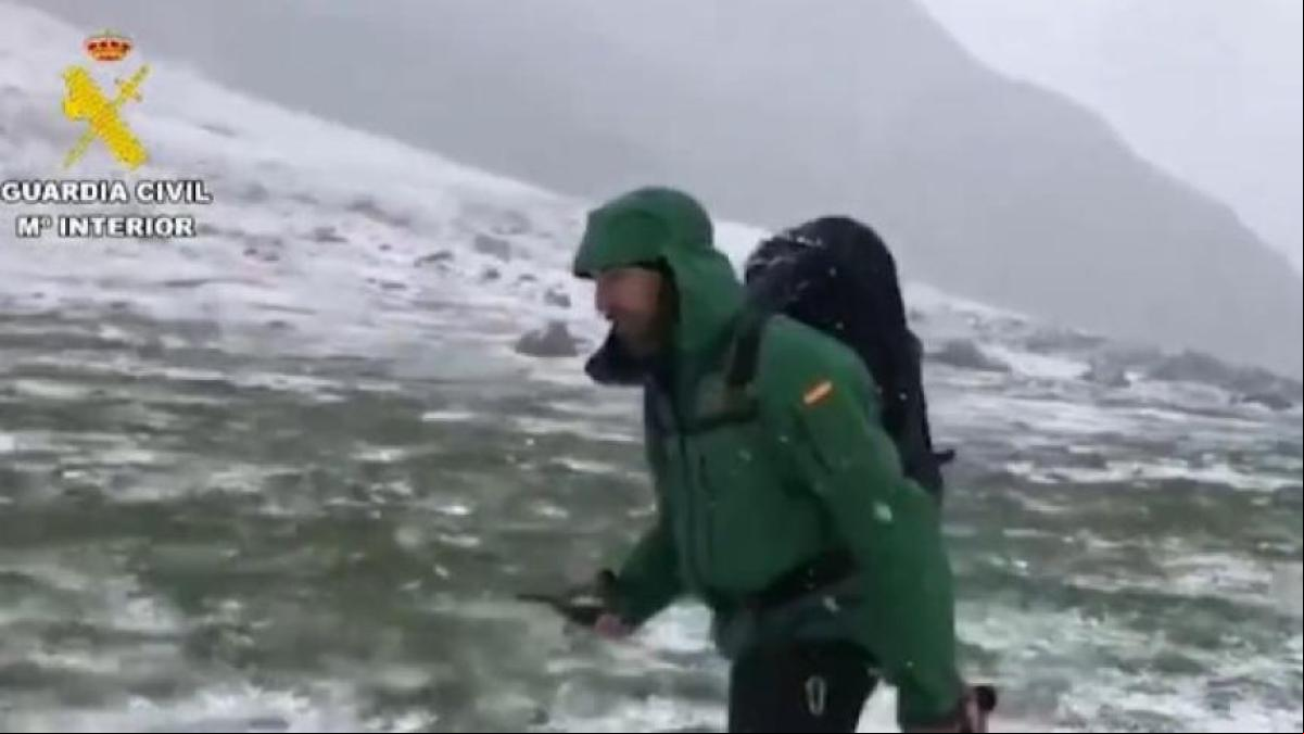 La Guardia Civil halla el cadáver del montañero desaparecido en Asturias