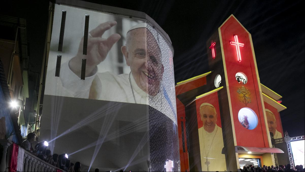 El conclave i els líders forts