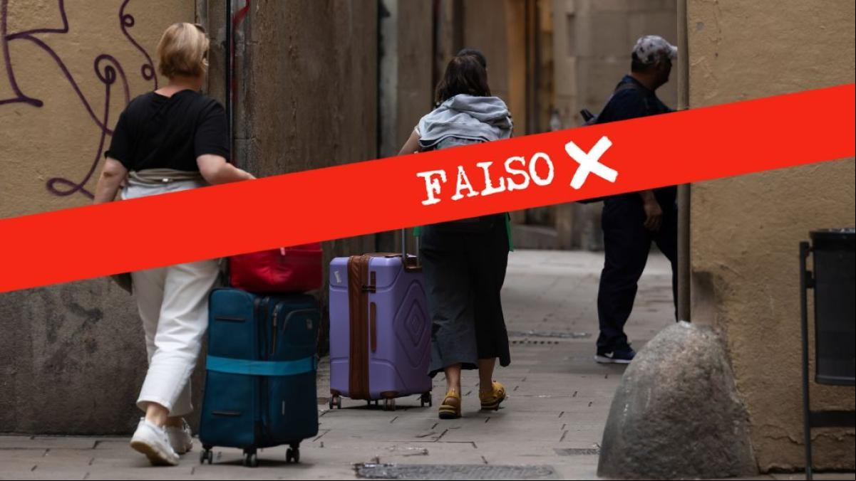 Es falso que Barcelona haya prohibido arrastrar maletas de ruedas en Ciutat Vella