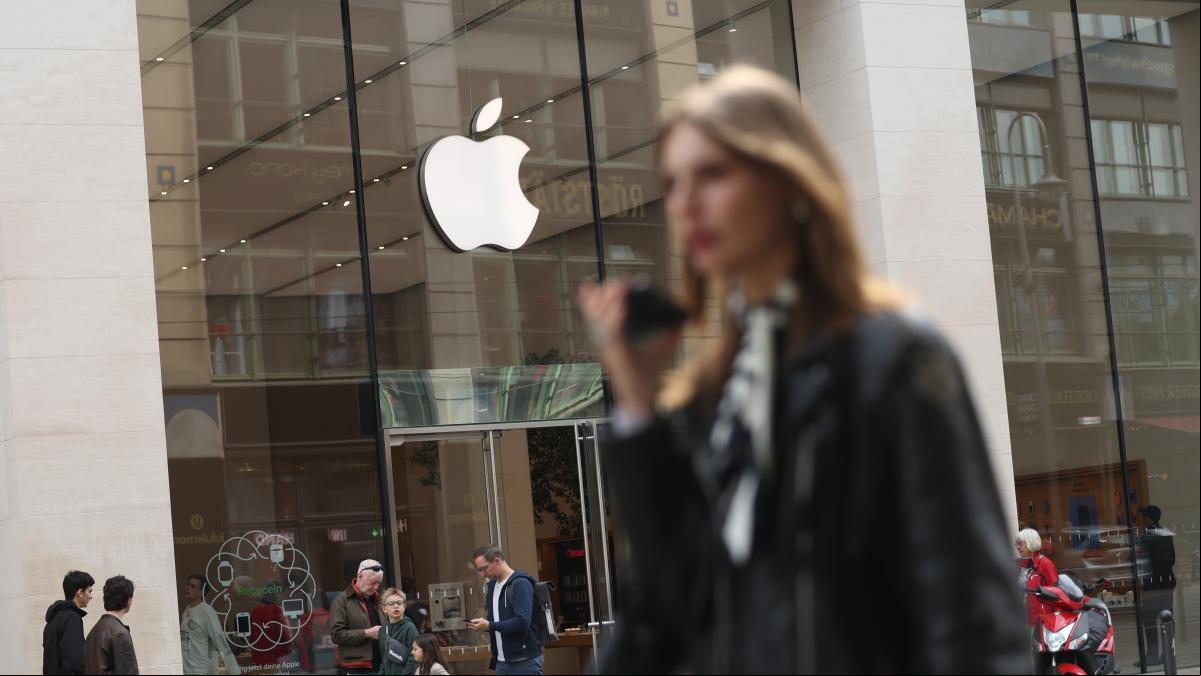 Brussel·les multa Apple i Meta en plena guerra comercial amb els EUA