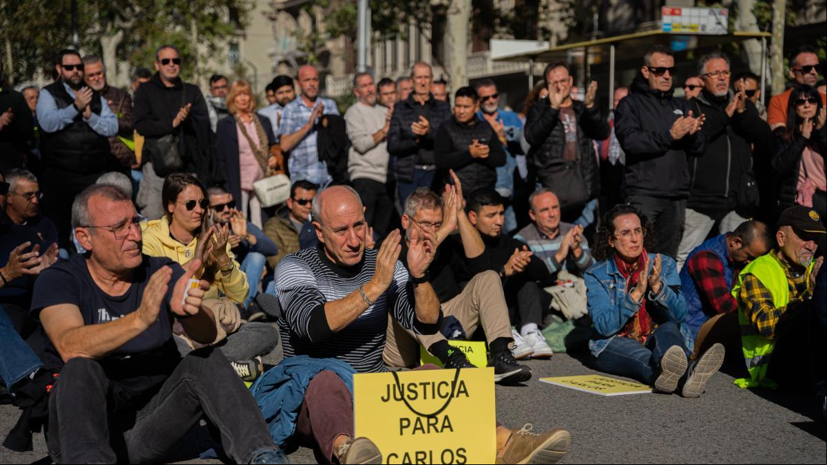 El taxista agredit va morir en caure a terra i no pel cop de puny del motorista