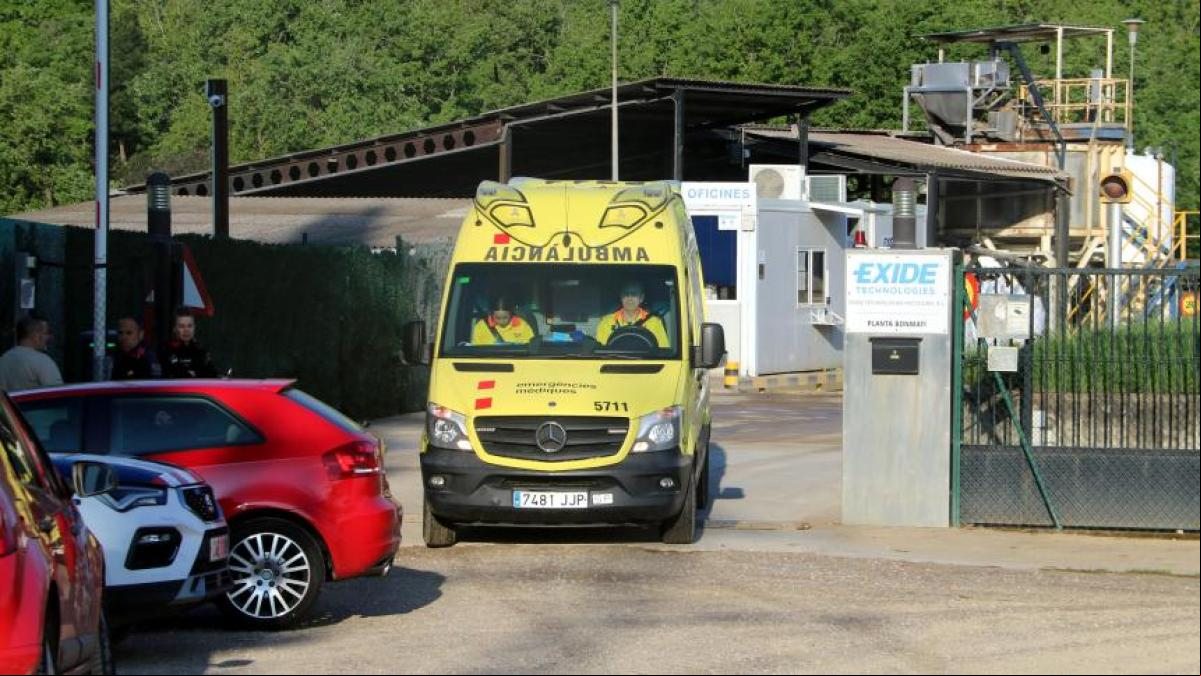 Un muerto y dos heridos en una explosión en una planta de reciclaje de baterías en Girona