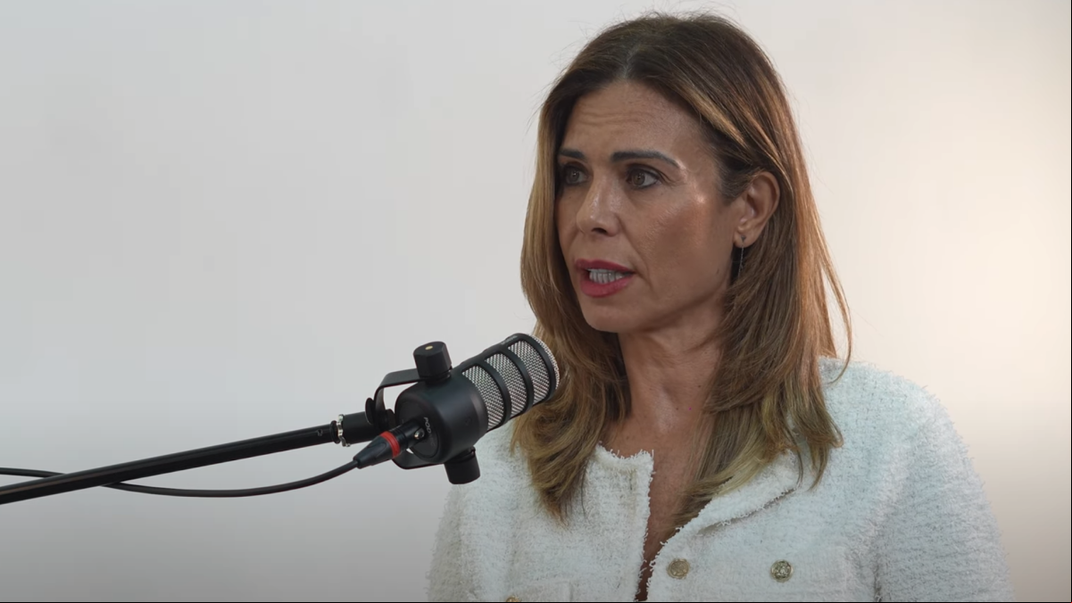 Begoña del Campo, neuropsicóloga: “A los 12 años el cerebro de un niño deja de asociar la voz de los padres al placer, por eso en la adolescencia parecen tan molestos”